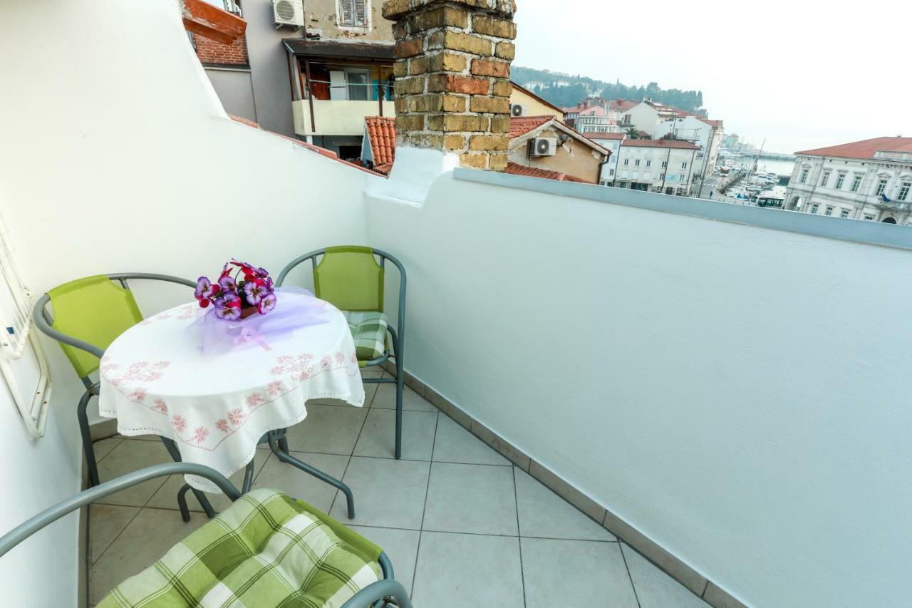Apartments Pyros Piran Exterior foto